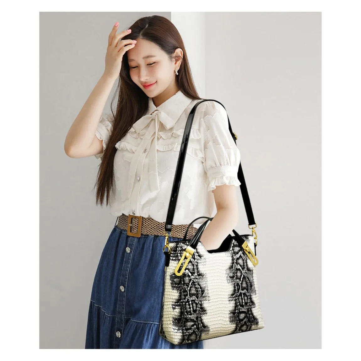 AlliCroco Sequined Zipper Shoulder Bag