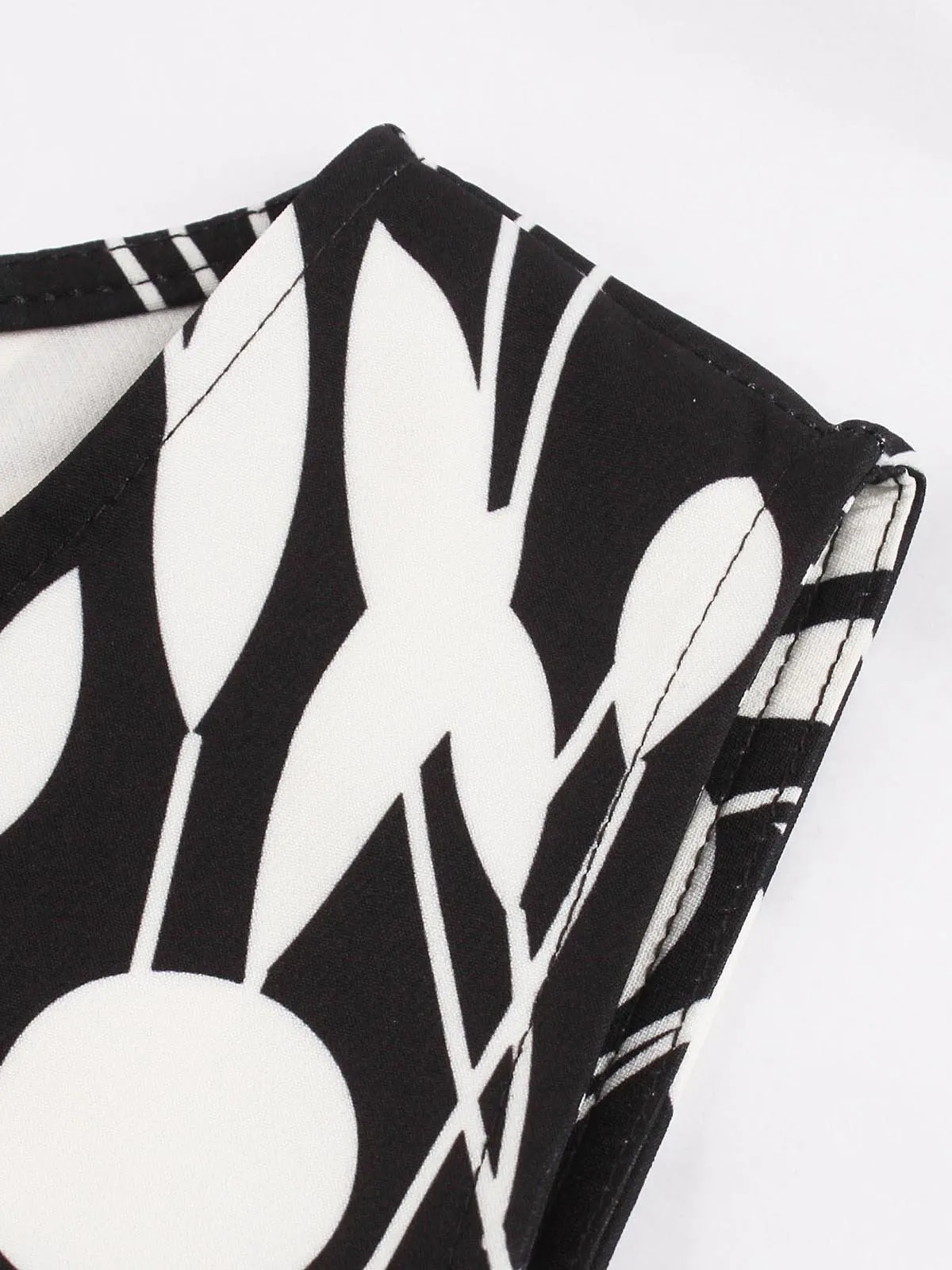 Black White 1950s Belted Pendulum Dress